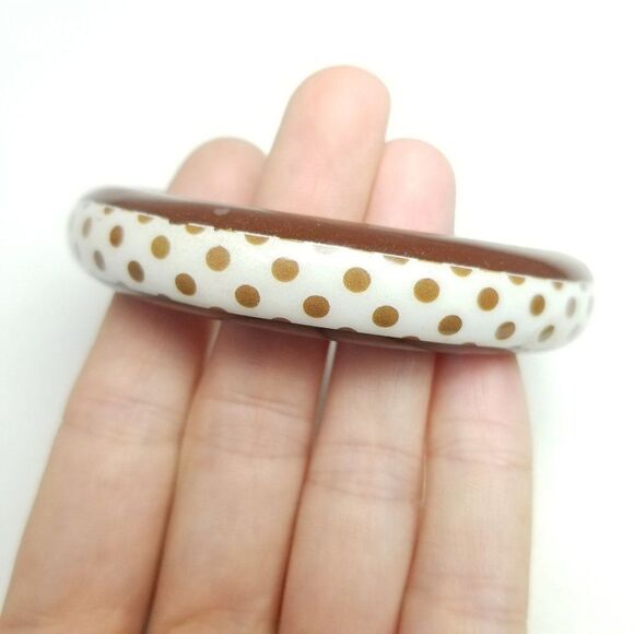 Vintage Brown and White Plastic Polka Dot Bangle Bracelet, Retro Stacking Estate - Picture 5 of 6